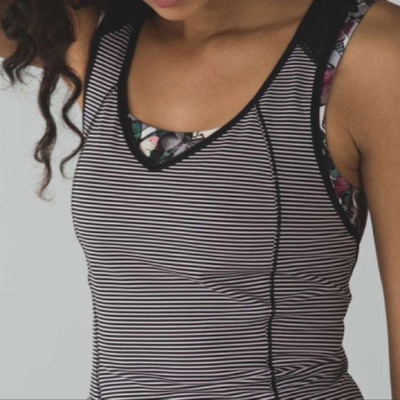 Lululemon• Super Sport Tank Bra Butterfly - Picture 3 of 12